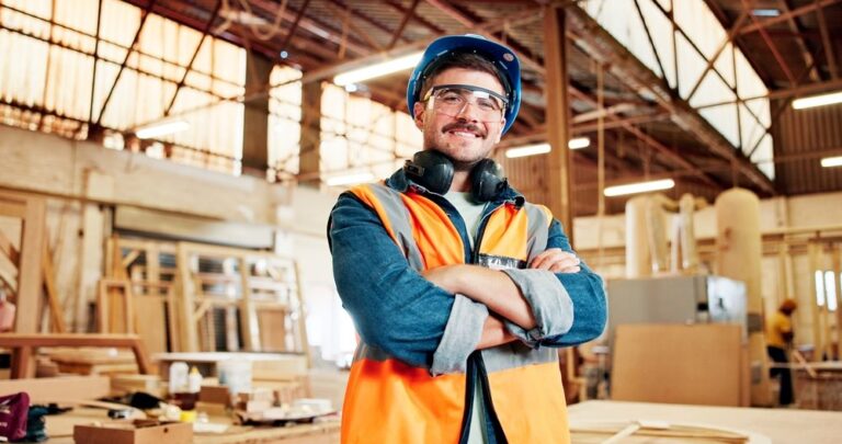 Faux avis négatifs : comment protéger la réputation de son entreprise de menuiserie ?